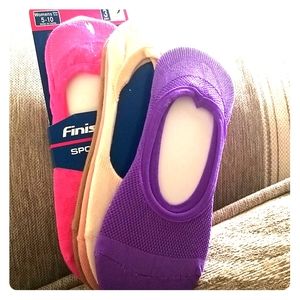 Finishline No Show Socks